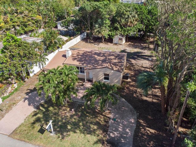 2420 NE 7th Avenue, Wilton Manors, FL 33305