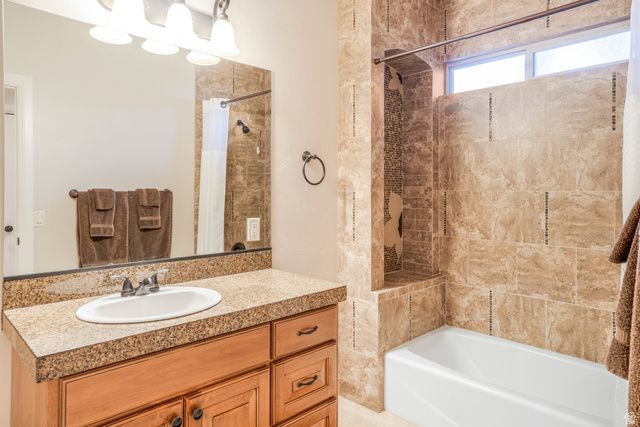 1108 N CATALPA DR, Washington, UT 84780