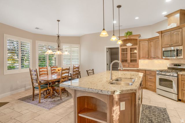 1108 N CATALPA DR, Washington, UT 84780