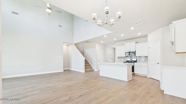 107 Hill Creek Drive, Lafayette, LA 70507