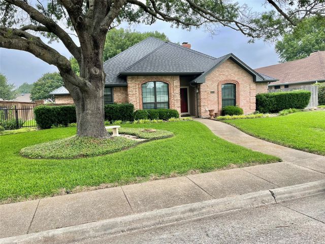1405 Heritage Hill Drive, Desoto, TX 75115
