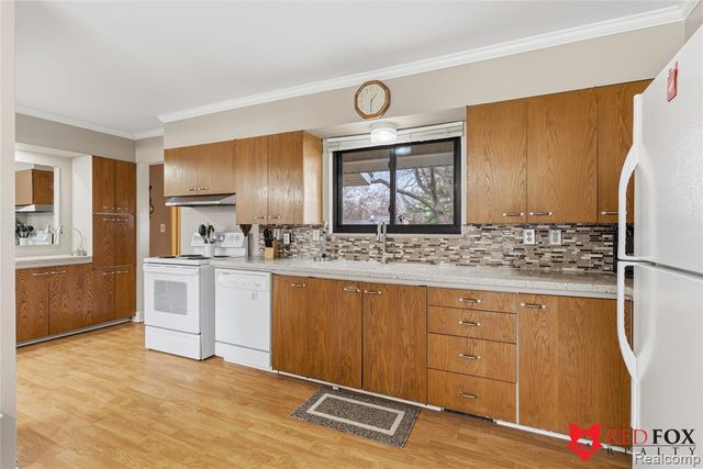 5368 Oaktree Court, Flint, MI 48532