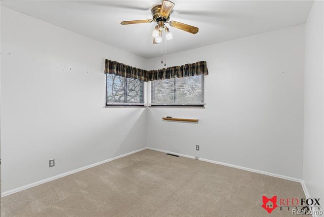 5368 Oaktree Court, Flint, MI 48532