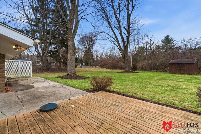 5368 Oaktree Court, Flint, MI 48532