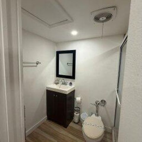 26 Diplomat Parkway 2223, Hallandale Beach, FL 33009