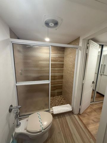26 Diplomat Parkway 2223, Hallandale Beach, FL 33009