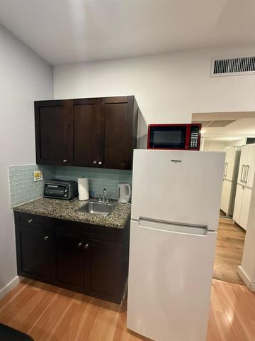 26 Diplomat Parkway 2223, Hallandale Beach, FL 33009