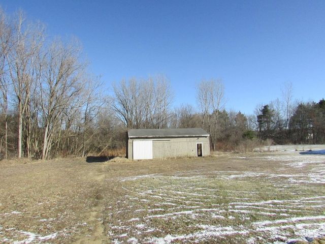 4020 W Frances Road, Vienna Twp, MI 48420