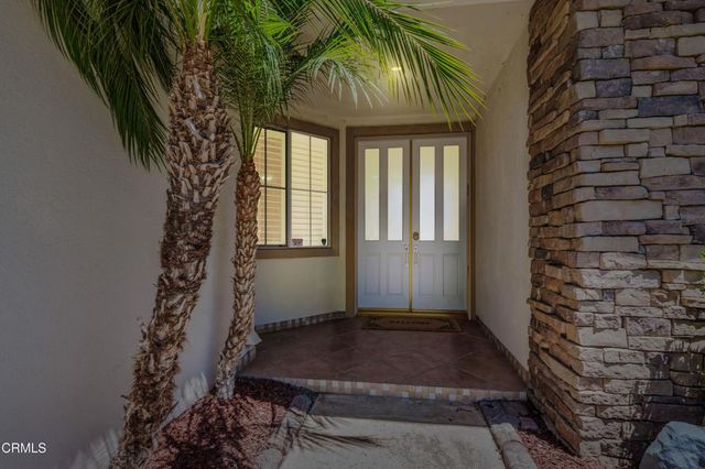 209 Southcrest Place, Simi Valley, CA 93065