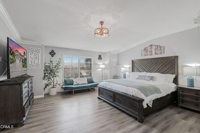209 Southcrest Place, Simi Valley, CA 93065