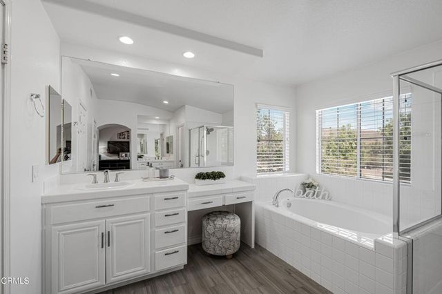 209 Southcrest Place, Simi Valley, CA 93065