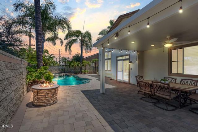 209 Southcrest Place, Simi Valley, CA 93065