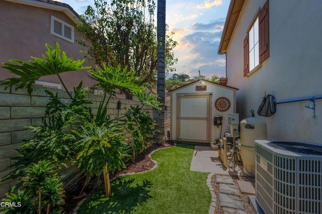 209 Southcrest Place, Simi Valley, CA 93065