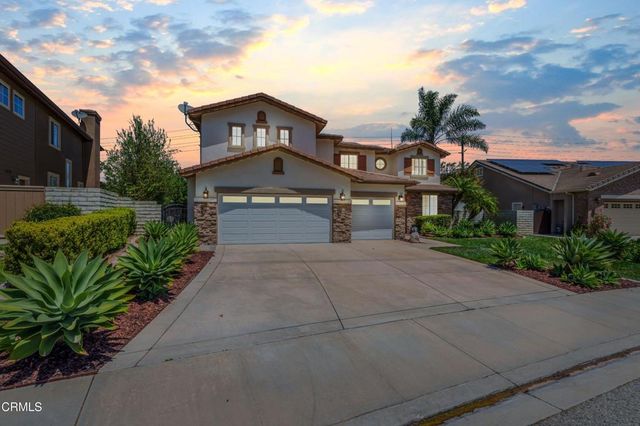 209 Southcrest Place, Simi Valley, CA 93065