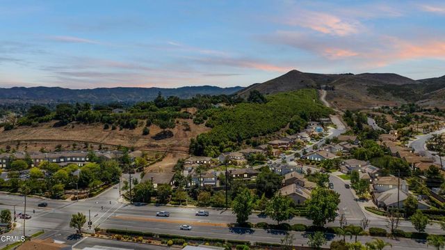 209 Southcrest Place, Simi Valley, CA 93065