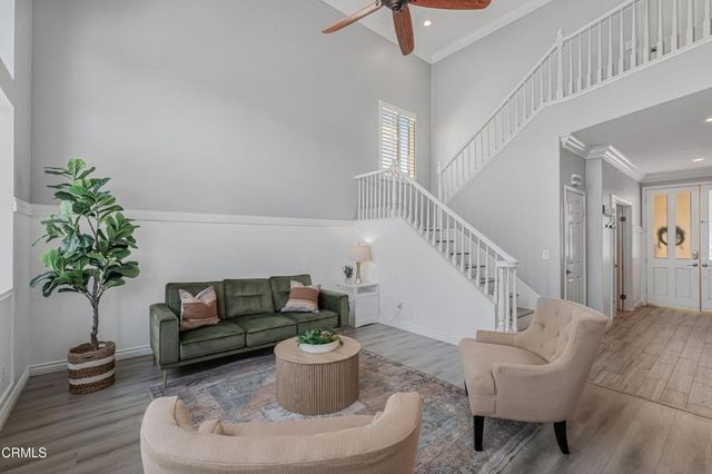 209 Southcrest Place, Simi Valley, CA 93065