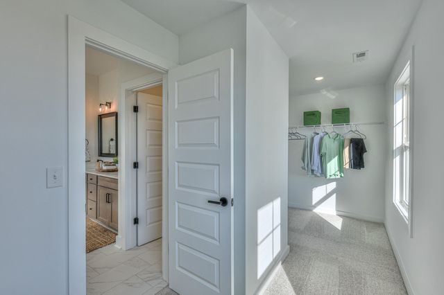 512 Misty Creek Court, Nashville, TN 37207