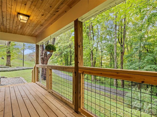 364 Lee Street, Sylva, NC 28779