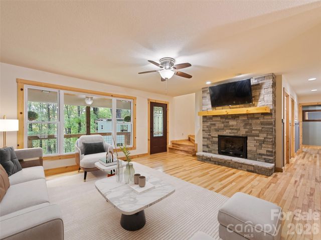 364 Lee Street, Sylva, NC 28779