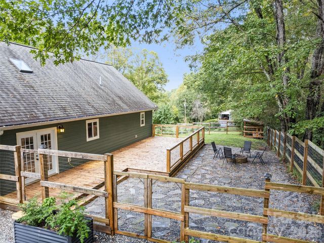 364 Lee Street, Sylva, NC 28779