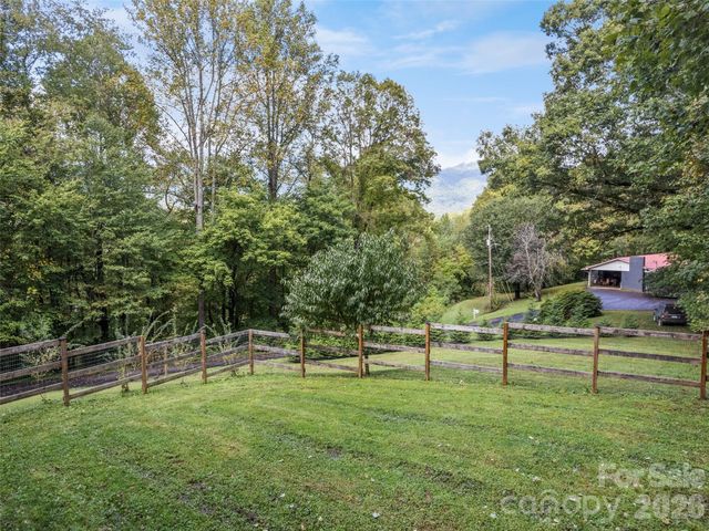 364 Lee Street, Sylva, NC 28779