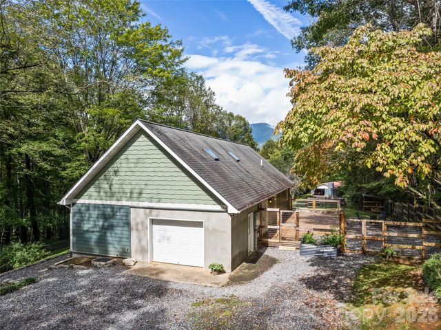 364 Lee Street, Sylva, NC 28779