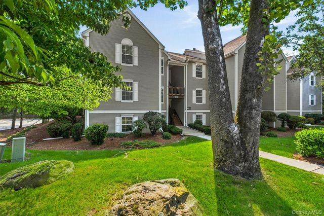 1002 Washington Green AG2, New Windsor, NY 12553