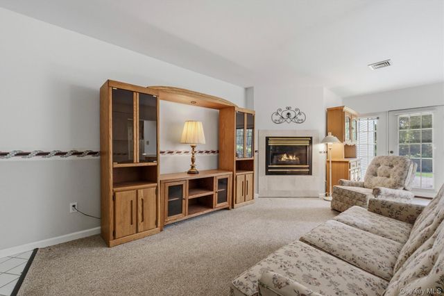 1002 Washington Green AG2, New Windsor, NY 12553