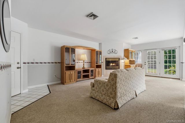 1002 Washington Green AG2, New Windsor, NY 12553
