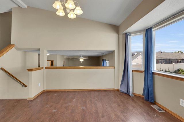 523 E Tara Lee Ave, Medical Lake, WA 99022