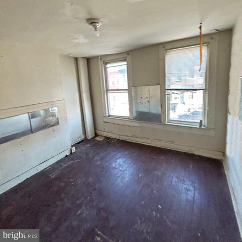 2125 HOLLINS ST, Baltimore, MD 21223