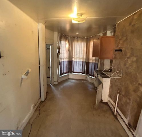 2125 HOLLINS ST, Baltimore, MD 21223
