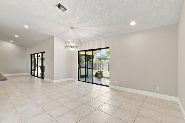 9960 Majestic Way, Boynton Beach, FL 33437