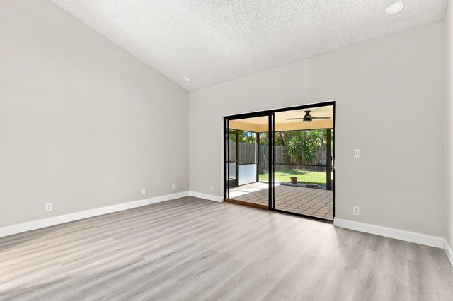 9960 Majestic Way, Boynton Beach, FL 33437