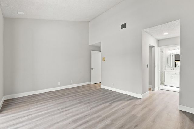 9960 Majestic Way, Boynton Beach, FL 33437