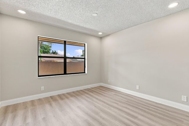9960 Majestic Way, Boynton Beach, FL 33437