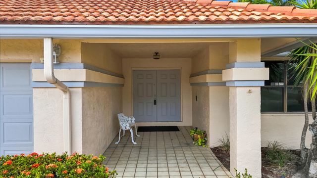 9960 Majestic Way, Boynton Beach, FL 33437