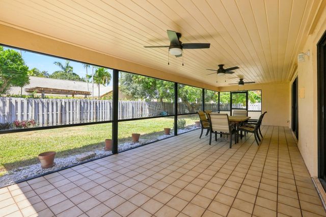 9960 Majestic Way, Boynton Beach, FL 33437