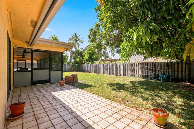 9960 Majestic Way, Boynton Beach, FL 33437