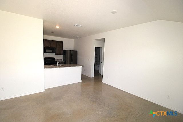102 Lost Trail B, Copperas Cove, TX 76522