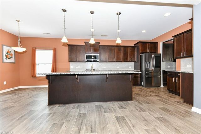 5716 Oakgate Drive, Greensboro, NC 27405