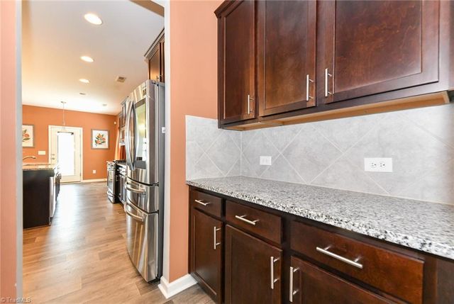 5716 Oakgate Drive, Greensboro, NC 27405