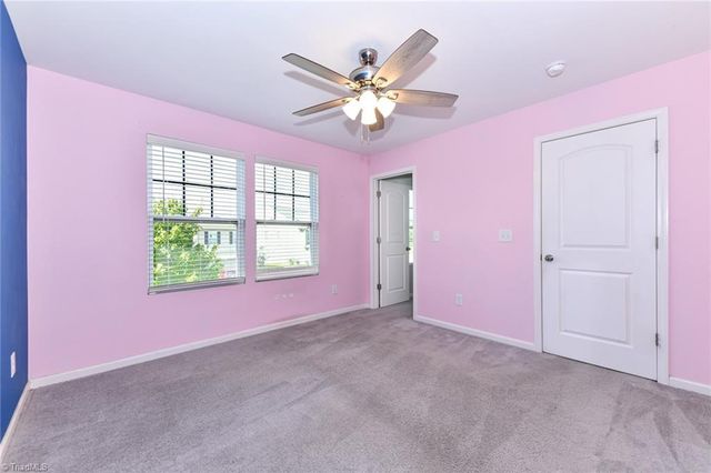 5716 Oakgate Drive, Greensboro, NC 27405