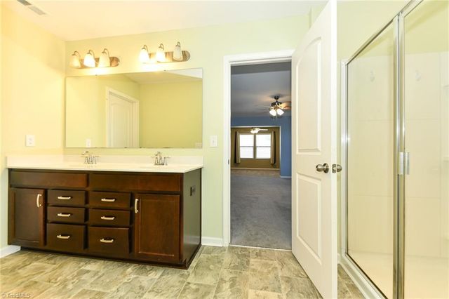 5716 Oakgate Drive, Greensboro, NC 27405