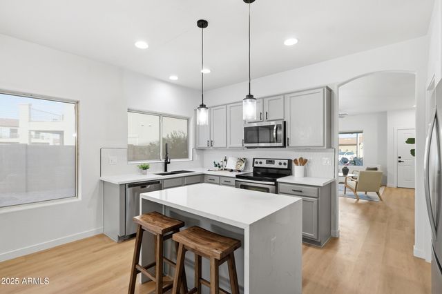 1 N 124TH Drive, Avondale, AZ 85323