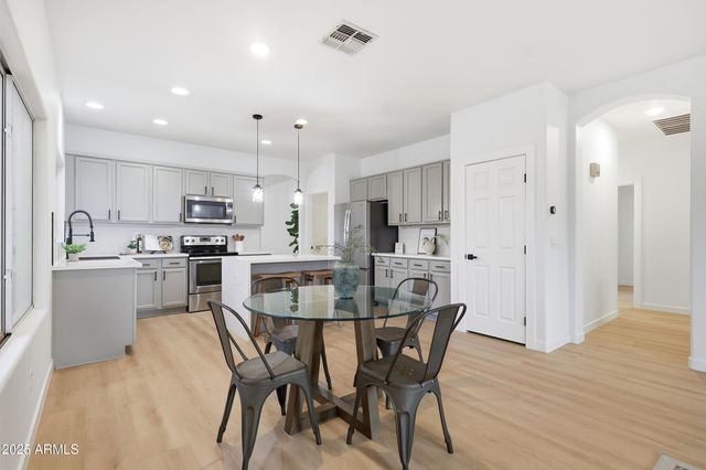 1 N 124TH Drive, Avondale, AZ 85323