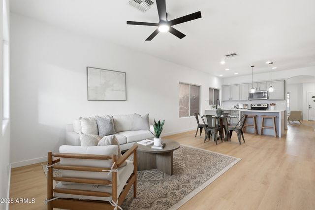 1 N 124TH Drive, Avondale, AZ 85323