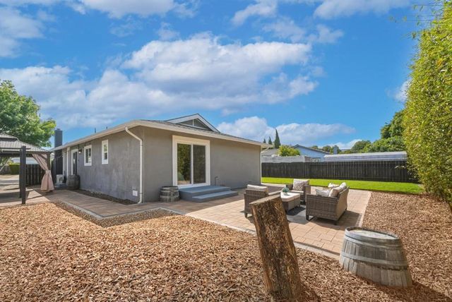35664 Conestoga Place, Newark, CA 94560