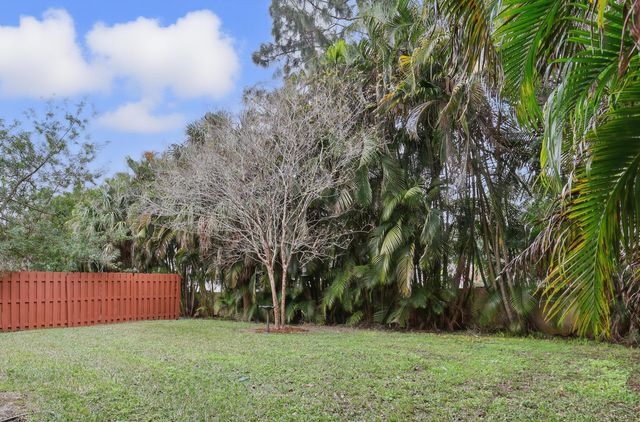 3801 Aspen Leaf Drive, Boynton Beach, FL 33436