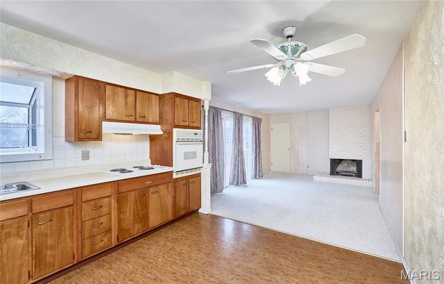 724 Le Manns Drive, Manchester, MO 63021